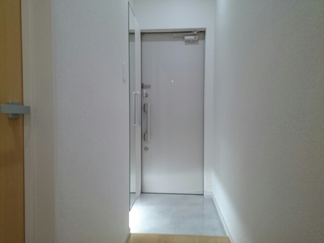 インペリアルライフ 玄関