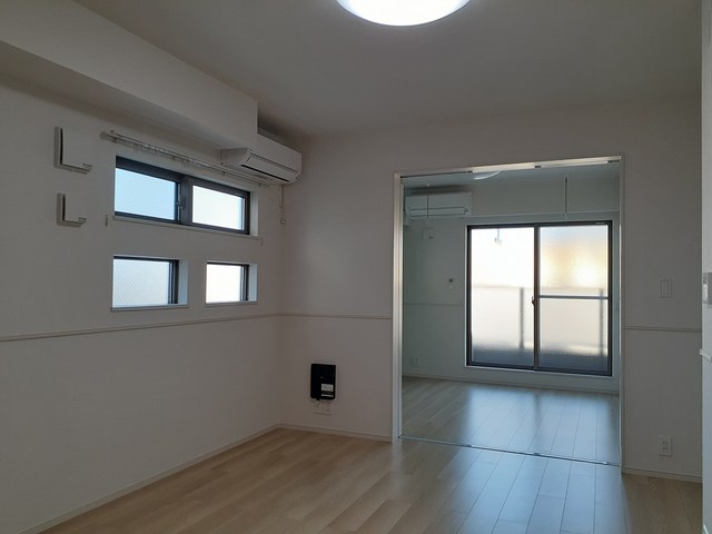 アルバ　八尾 リビング