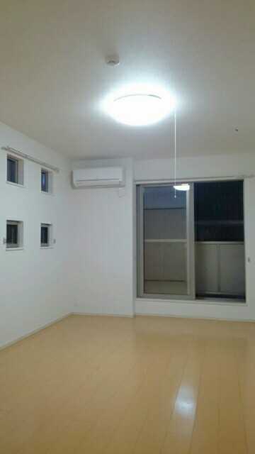 ララ・シャトー　美登利 リビング