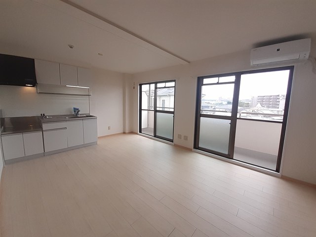 ソルジェンテ金剛 リビング