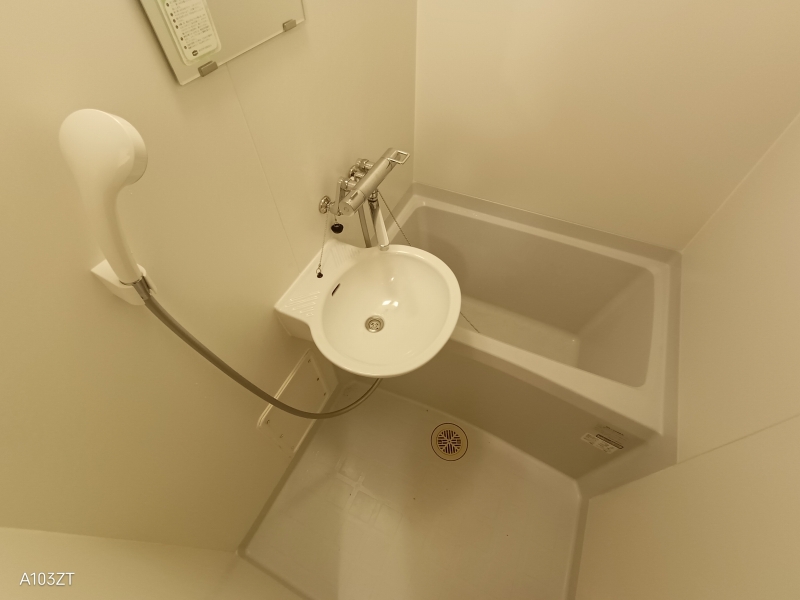 レオパレスフローリッシュ 風呂画像