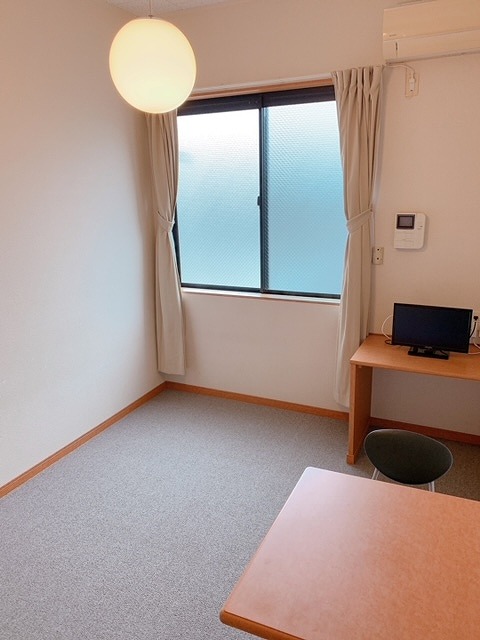 レオパレスシェ　モアⅡ リビング