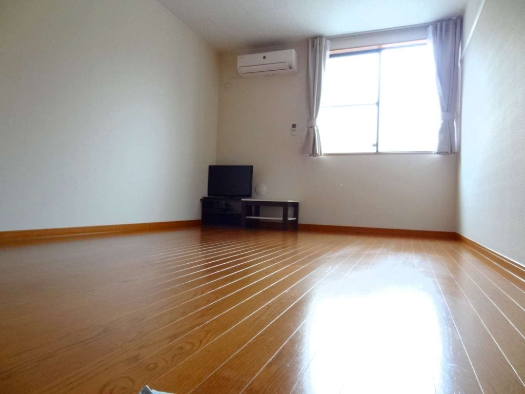 レオパレスポアロ リビング