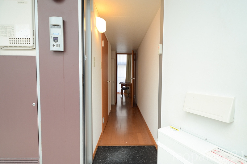 レオパレスＭＡＲＵＴＯ澤田 玄関