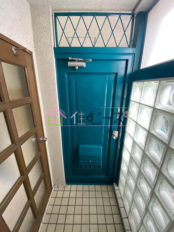 メゾン青山 玄関