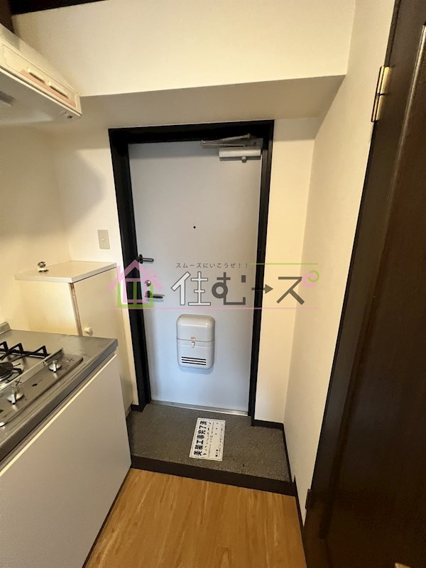 メゾンコウエイ 玄関