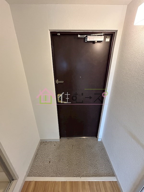 レナジア平野上町 玄関