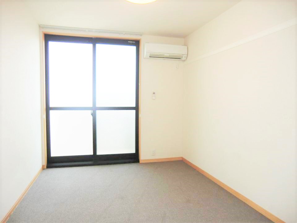 レオパレス武庫南 ベッドルーム