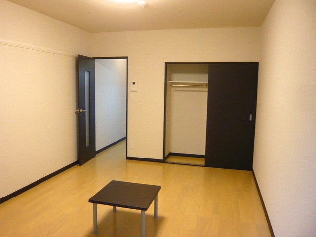 レオネクストアロマルカネハイツ ベッドルーム