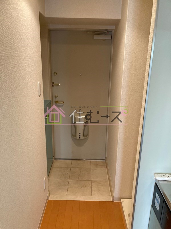 CQレジデンス大阪WEST  玄関