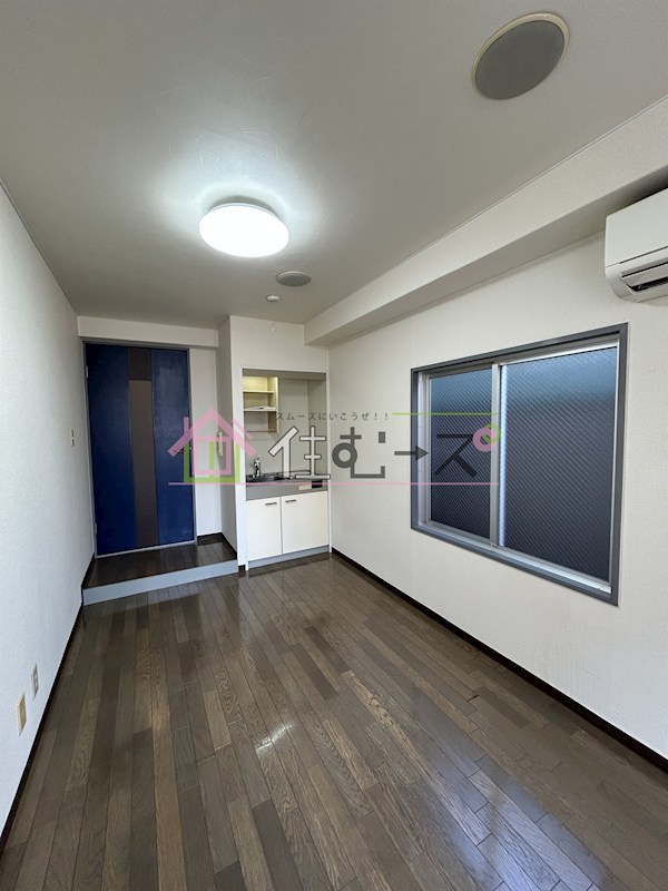 ネバーギブアップワン リビング