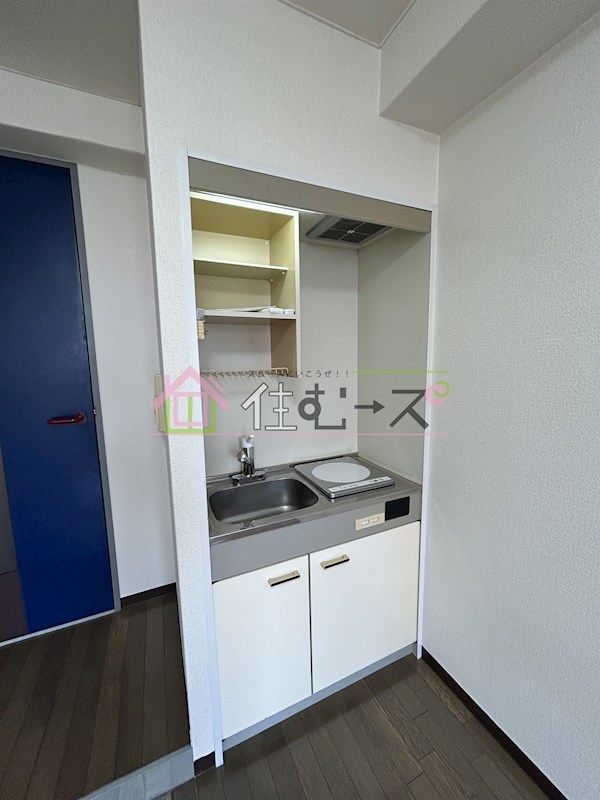 ネバーギブアップワン キッチン