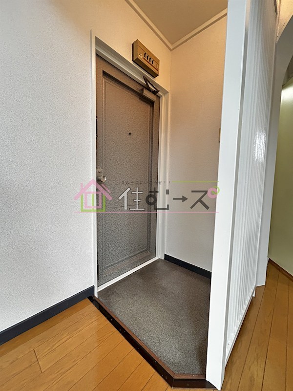 三国マンション 玄関