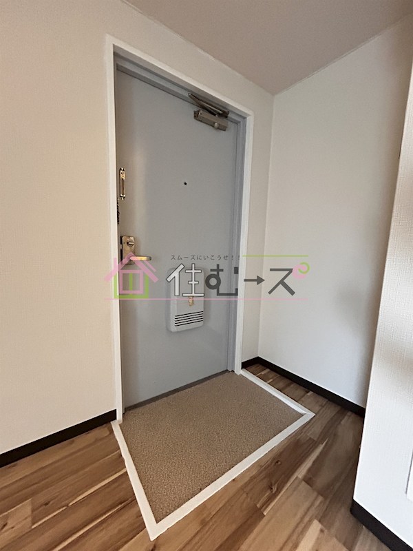 コーポ三津屋 玄関