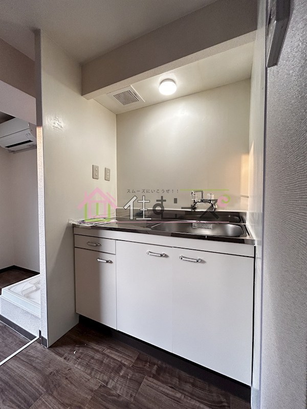 メゾン・ド・ミツヤ キッチン