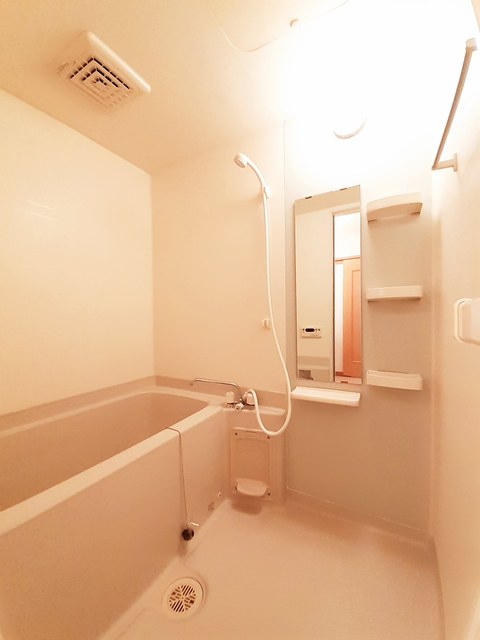 フォルシュＭ　Ｂ棟 風呂画像