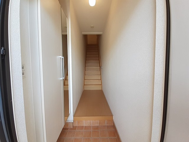 ハピネスⅡ 玄関