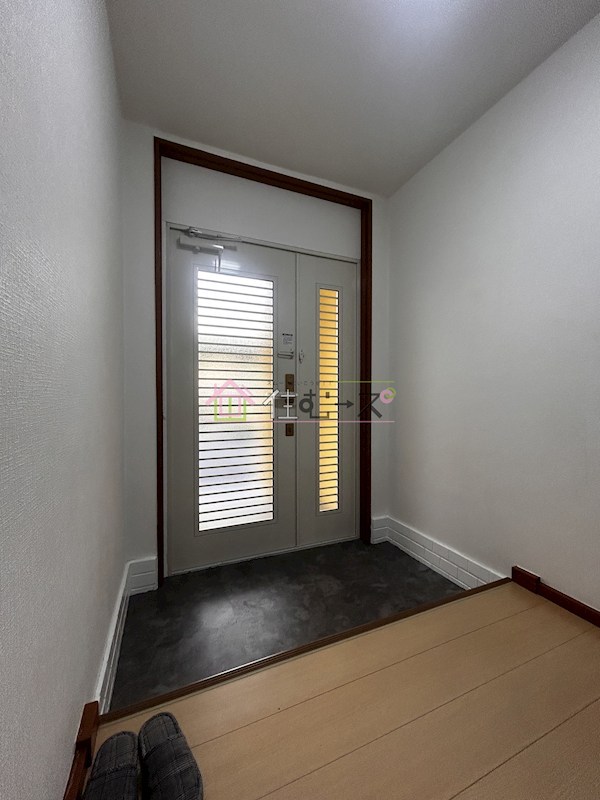 中道二丁目　貸家 玄関