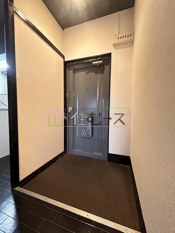 マンションなぎさ 玄関