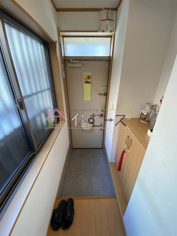 北区中崎1丁目連棟借家 玄関