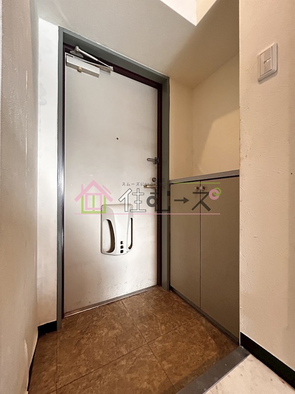 アロンディール区役所前 玄関