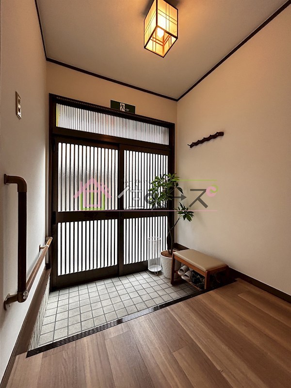 中川西1丁目戸建 玄関