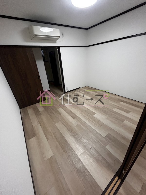 勝山南3丁目テラスハウス ベッドルーム