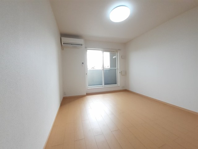 ジュネス１番館 リビング