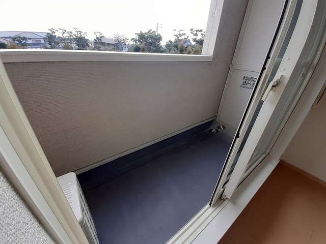 ジュネス１番館 ベランダ