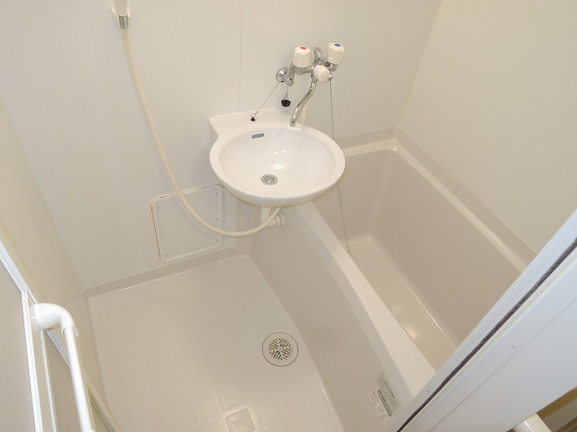 レオパレスリーザ美園 風呂画像