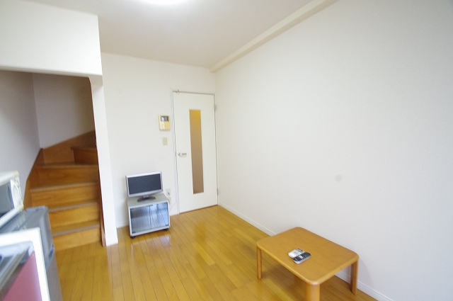 レオパレス２０００ リビング