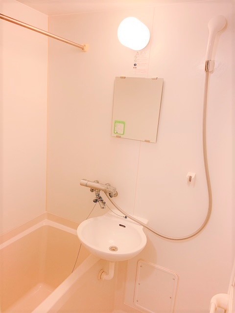 レオパレスウグイス 風呂画像