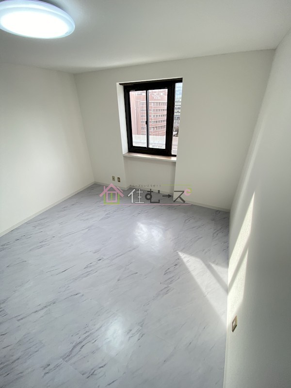 RE-005 ベッドルーム