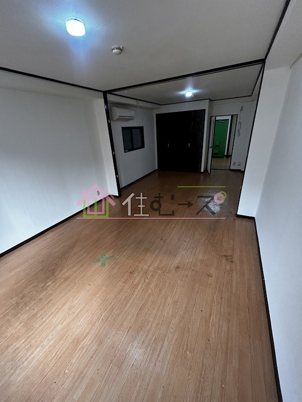 ノアーズアーク北堀江 リビング