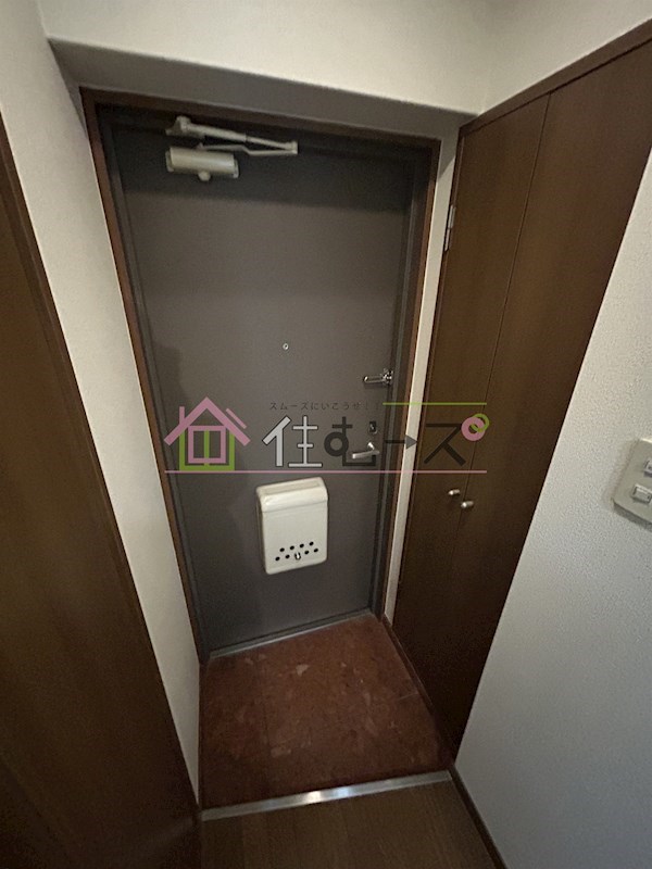 コンフォルトK 玄関