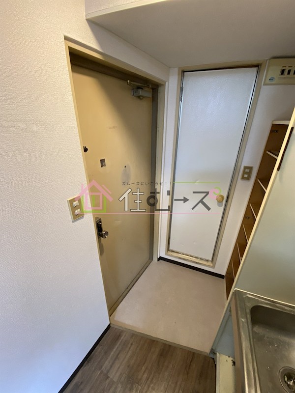 エスタイル難波南 玄関
