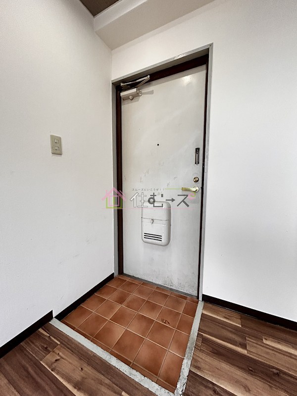 隆翔　今里 玄関