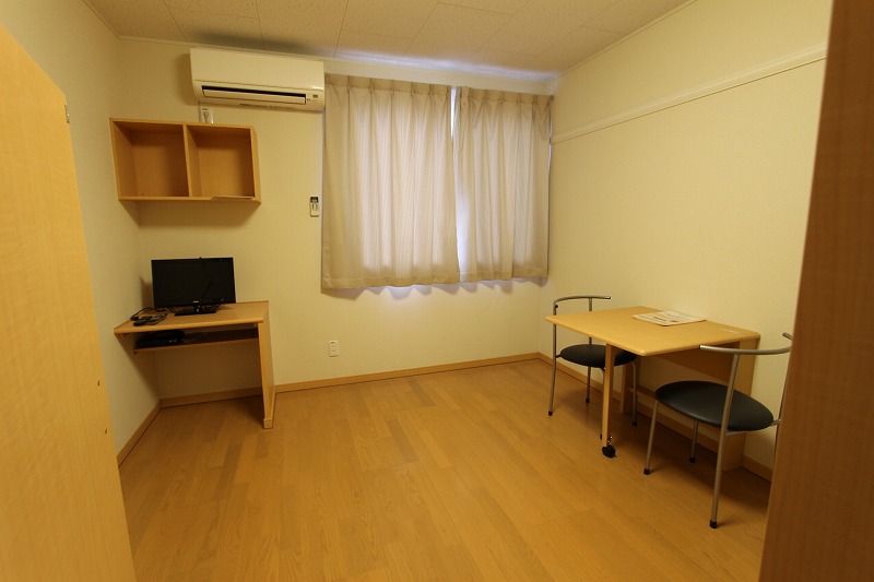 レオネクストマイヒルズ８８４３ リビング