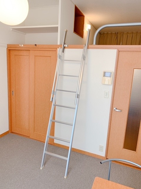 レオパレスＺｅｐｈｙｒ ベッドルーム