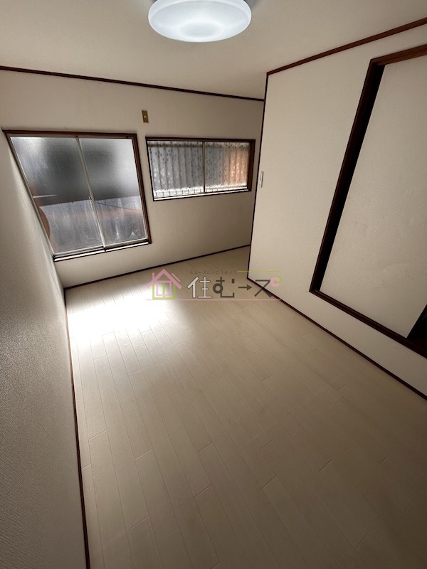 加美東6丁目テラスハウス ベッドルーム