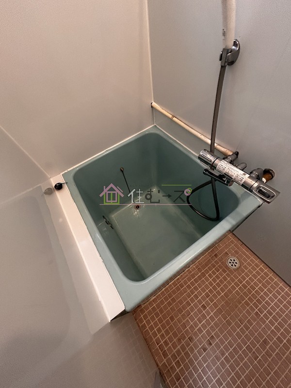 加美東6丁目テラスハウス 風呂画像