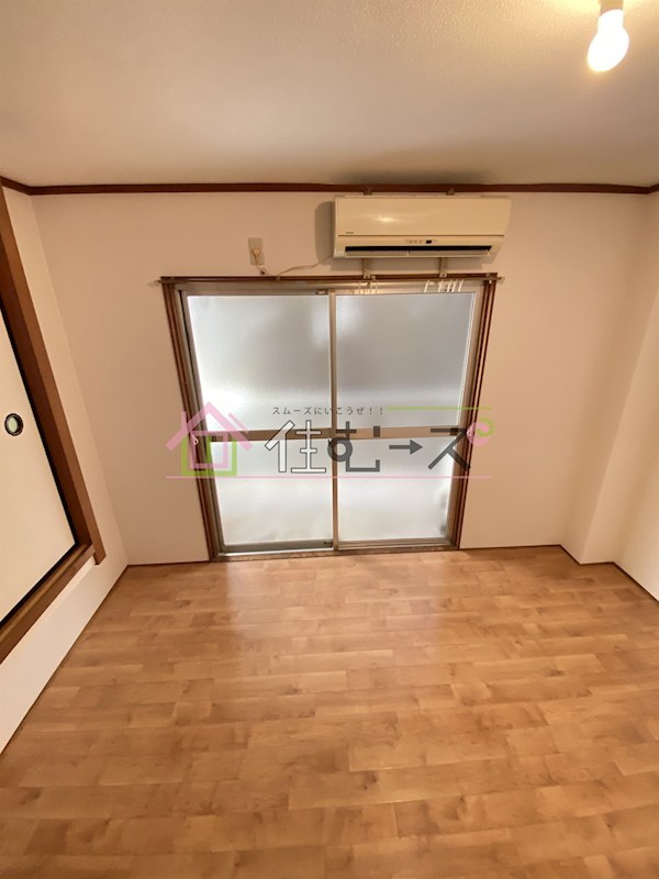 戎マンション ベッドルーム