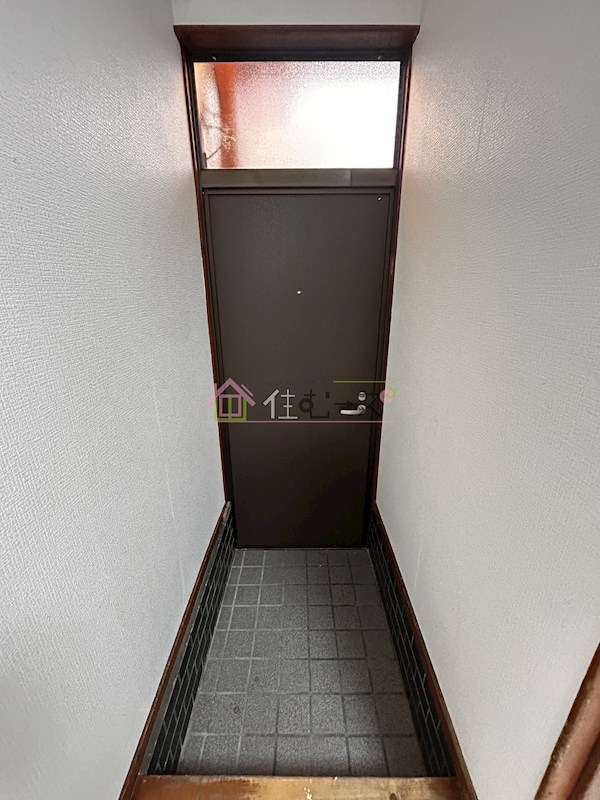 加美東6丁目テラスハウス 玄関