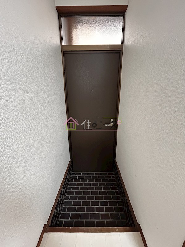 加美東6丁目テラスハウス 玄関