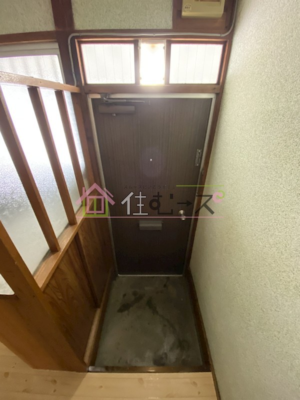 中田ハイツ 玄関