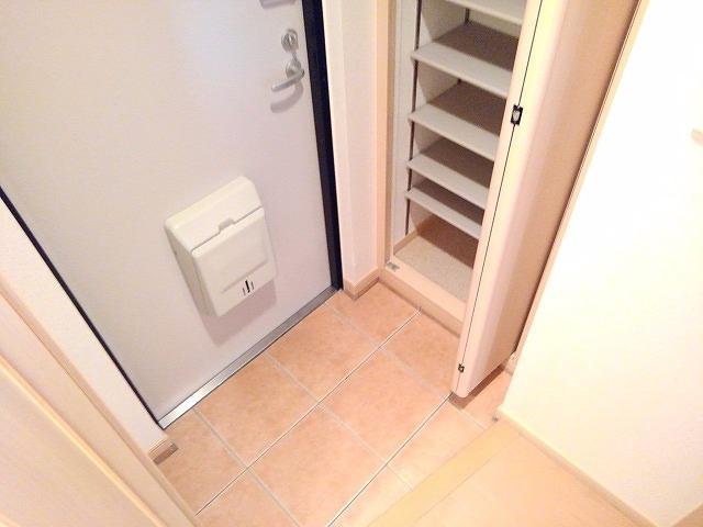 Ｔ・コート２１ 玄関