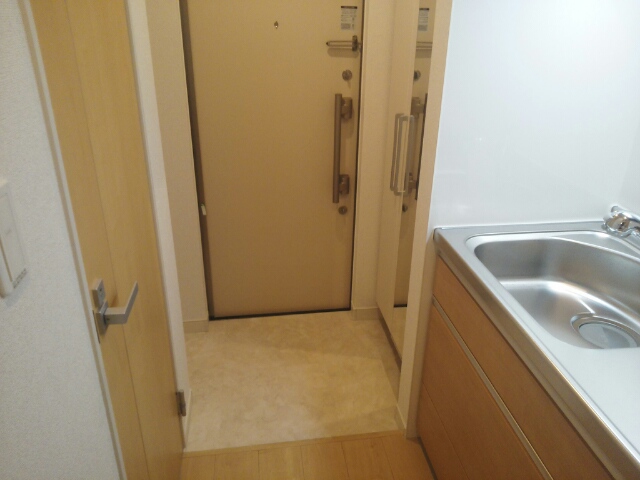 エスタリオコート 玄関