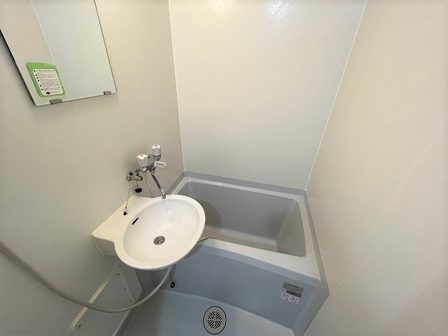 レオパレスマイス 風呂画像