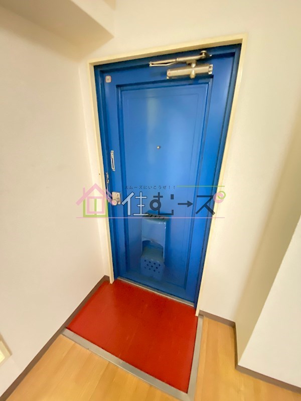 セリバ九条 玄関