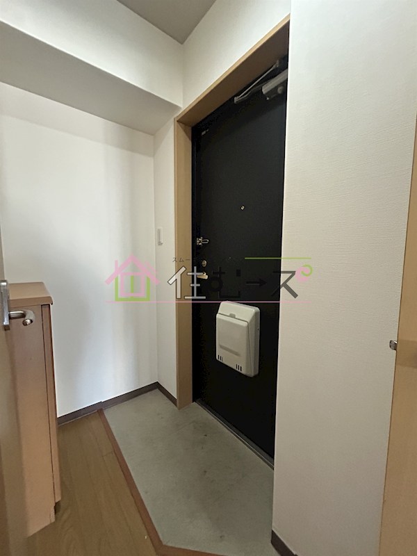 アリオーラ西梅田 玄関